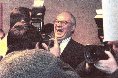 Хоккейное безумие. От Нагано до Ванкувера - i_028.jpg