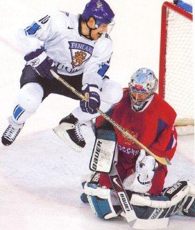 Хоккейное безумие. От Нагано до Ванкувера - i_038.jpg