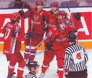 Хоккейное безумие. От Нагано до Ванкувера - i_057.jpg