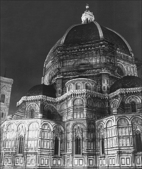 100 великих храмов - i_064.jpg