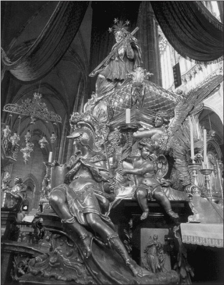 100 великих храмов - i_094.jpg