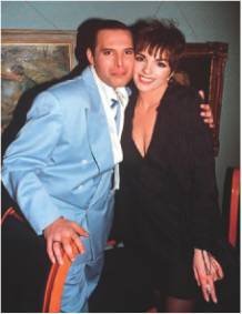 Фредди Меркьюри. Жизнь его словами - i_048.jpg