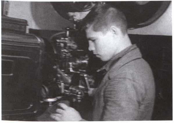 Выжить и вернуться. Одиссея советского военнопленного. 1941-1945 - i_005.jpg