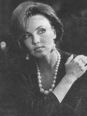 Душа как скрипка. Биография, стихи, воспоминания - i_064.jpg