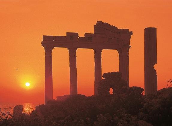 Турция. Средиземноморье. Путеводитель - i_054.jpg