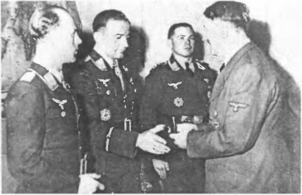 Бомбы сброшены! - i_018.jpg