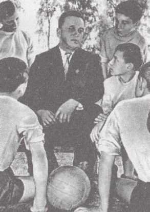 Тайны советского футбола - i_004.jpg