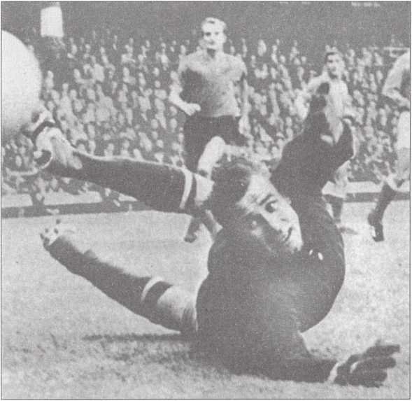 Тайны советского футбола - i_024.jpg