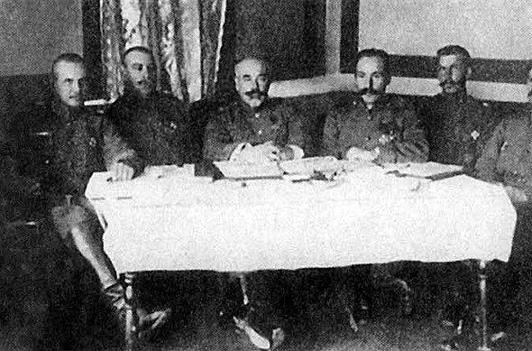 Старая армия - i_028.jpg