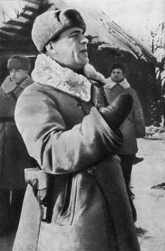 Генерал армии Черняховский - i_019.jpg