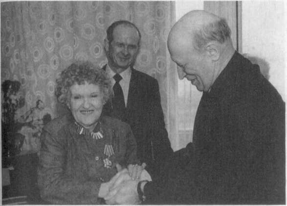 Нелегалы 2. «Дачники» в Лондоне - image59.jpg
