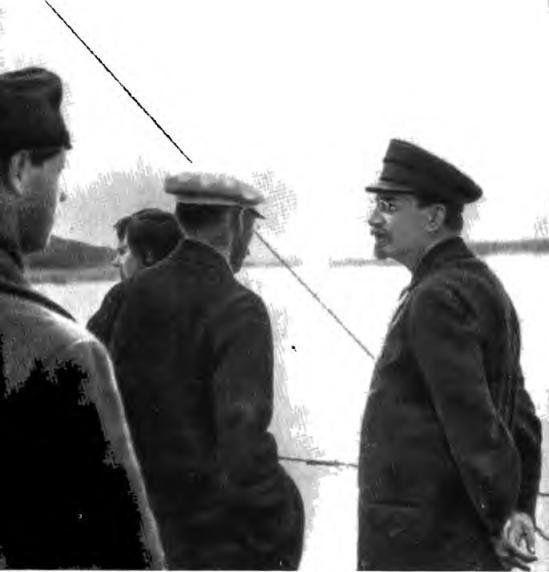 Современники. Портреты и этюды - i_019.jpg