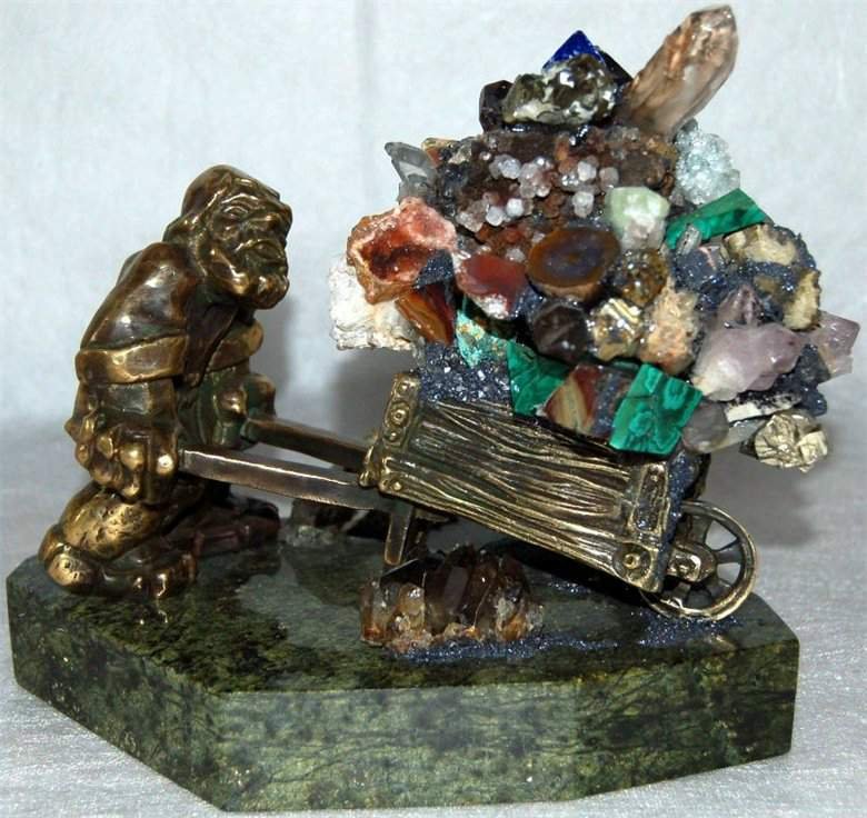 Сокровища Рифейских гор - i_034.jpg