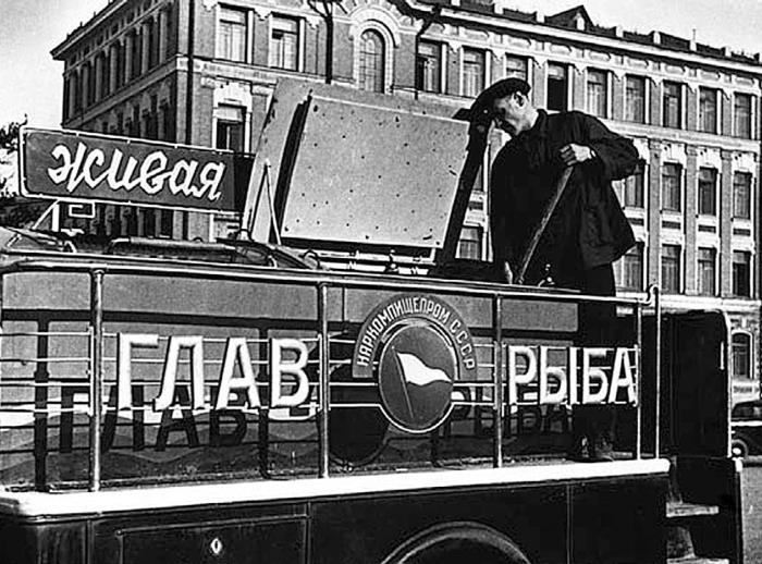 Парижские мальчики в сталинской Москве Парижские мальчики в сталинской Москве