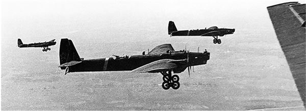 Небо вторжения. Горячее лето 1941 года Небо вторжения. Горячее лето 1941 года