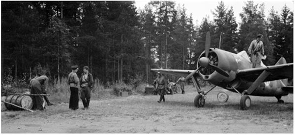 Небо вторжения. Горячее лето 1941 года Небо вторжения. Горячее лето 1941 года