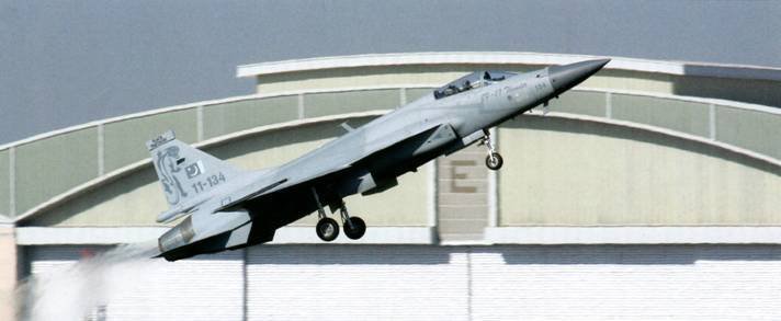 Авиация и космонавтика 2012 01 - pic_27.jpg