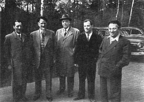 Курчатов - img36.jpg