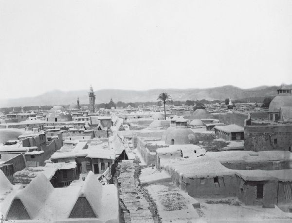 История ислама. Исламская цивилизация от рождения до наших дней - i_044.jpg