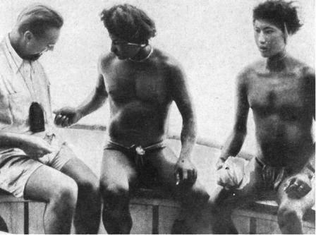 В царстве тысячи атоллов - doc2fb_image_0200005C.jpg