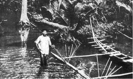 В царстве тысячи атоллов - doc2fb_image_0200005F.jpg