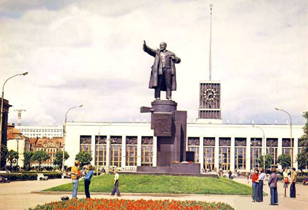 На языке улиц. Рассказы о петербургской фразеологии - i_048.jpg