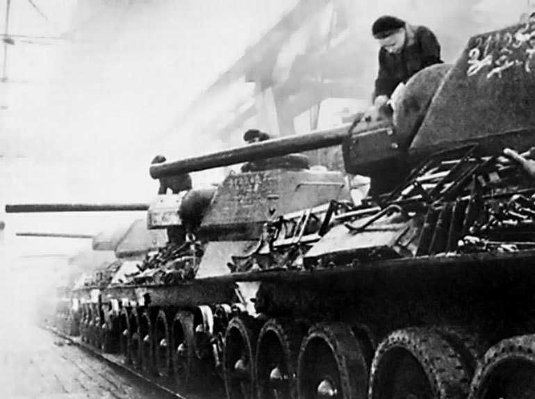 Танковая гвардия в бою - _154.jpg