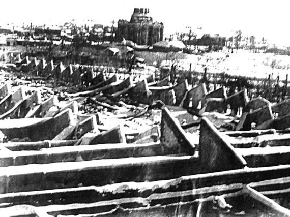 Их послал на смерть Жуков? Гибель армии генерала Ефремова - i_018.jpg