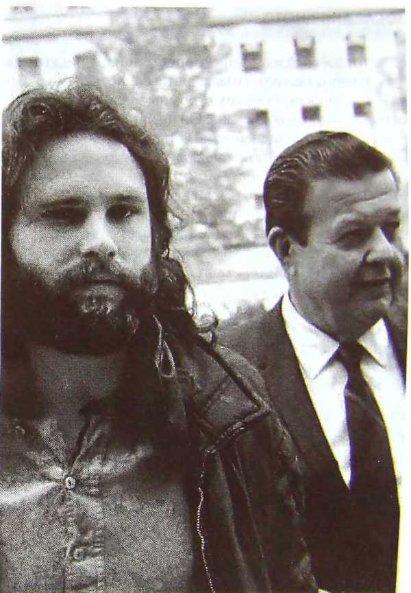 Шаман. Скандальная биография Джима Моррисона - i_078.jpg