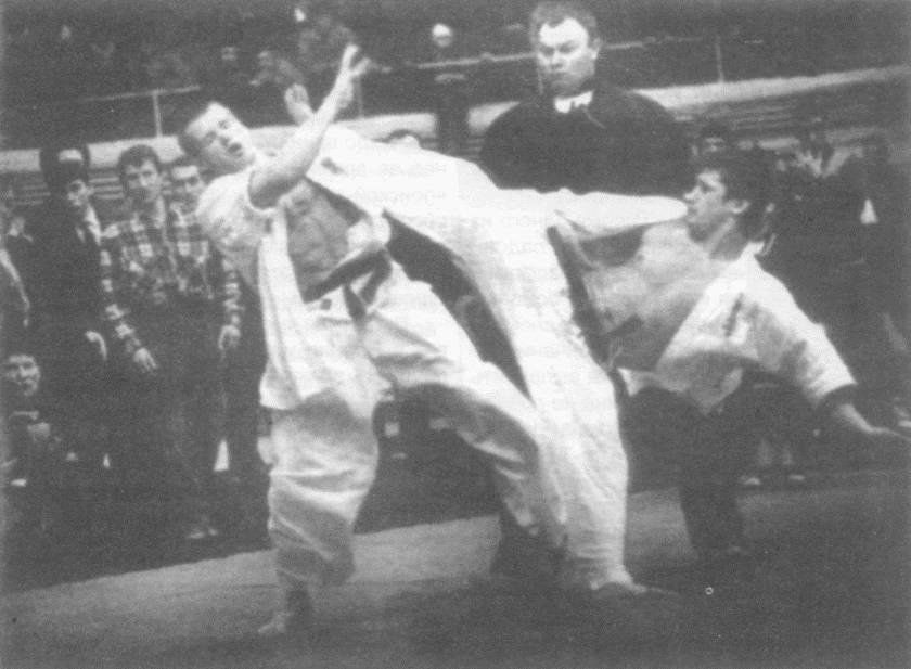 Божественный кулак Масутацу Ояма - _159.jpg