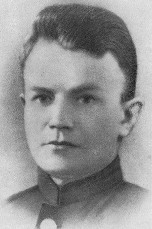 Советские поэты, павшие на Великой Отечественной войне - i_015.jpg