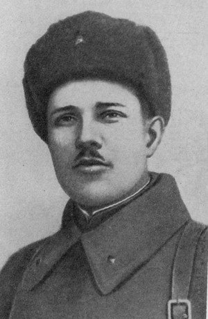 Советские поэты, павшие на Великой Отечественной войне - i_024.jpg