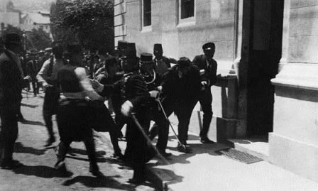 Всеобщая история. XX – начало XXI века. 11 класс. Базовый уровень - i_013.jpg