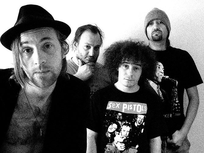 Популярная музыка в Ленинграде – Петербурге. 1965–2005. Том 1 - i_034.jpg