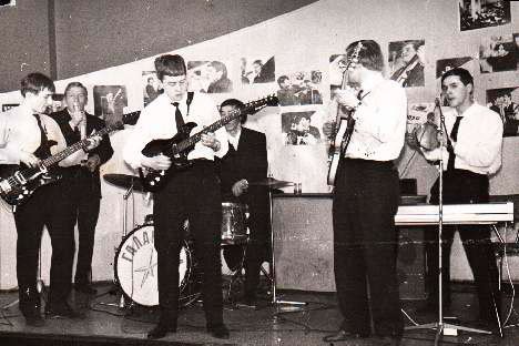 Популярная музыка в Ленинграде – Петербурге. 1965–2005. Том 1 - i_054.jpg