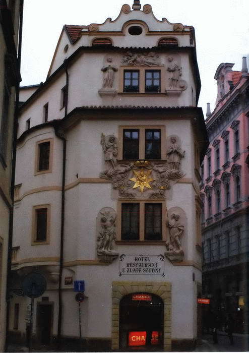 Прага: короли, алхимики, привидения и… пиво! - i_005.jpg