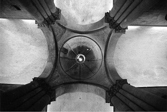 Церкви и всадники - i_023.jpg