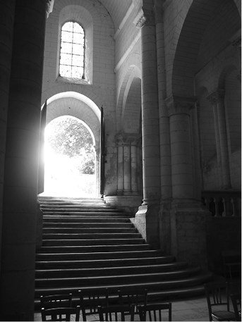 Церкви и всадники - i_037.jpg