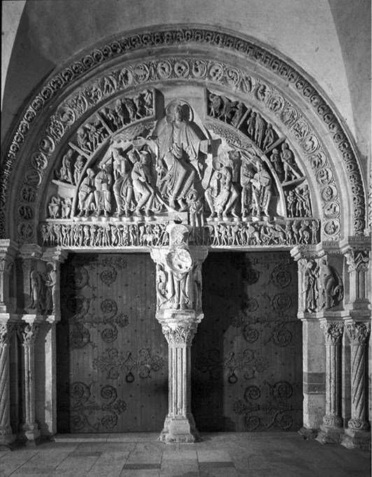 Церкви и всадники - i_082.jpg