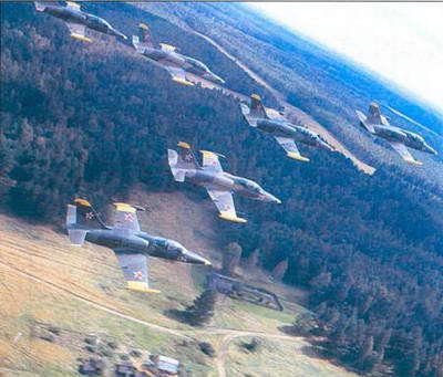 Штурмовики и истребители-бомбардировщики - pic_191.jpg