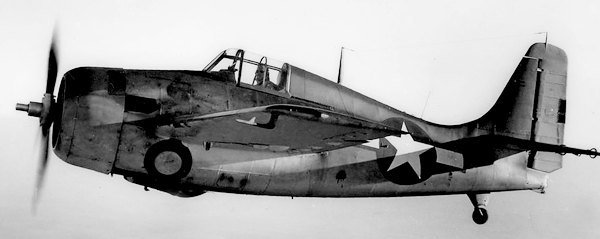 Палубный истребитель Грумман F4F «Уайлдкэт» - i_042.jpg