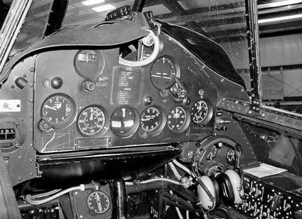 Палубный истребитель Грумман F4F «Уайлдкэт» - i_056.jpg