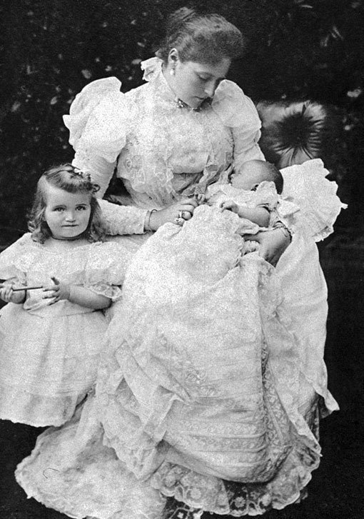 Дневники княжон Романовых. Загубленные жизни - i_006.jpg