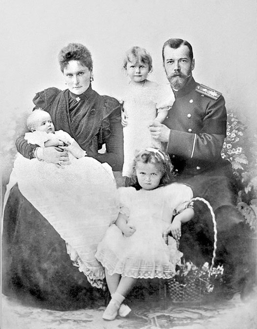 Дневники княжон Романовых. Загубленные жизни - i_007.jpg