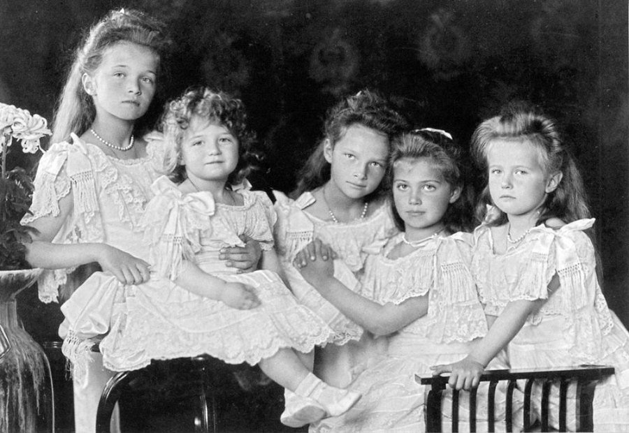 Дневники княжон Романовых. Загубленные жизни - i_015.jpg