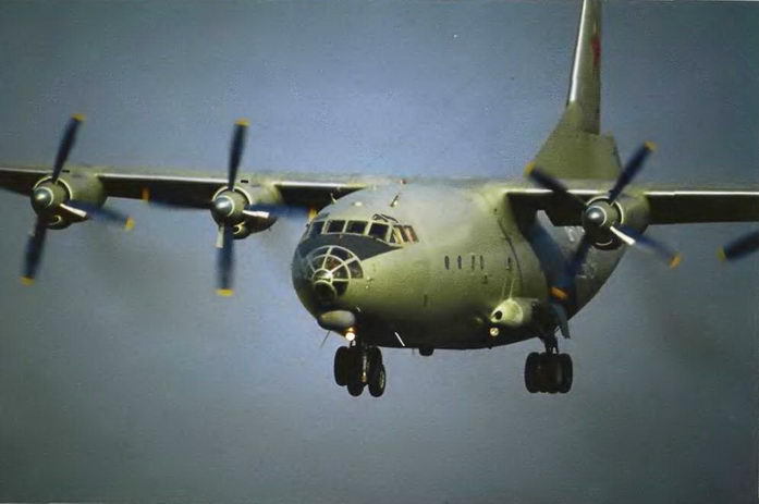 Энциклопедия современной военной авиации 1945 – 2002 ч 3 Фотоколлекция - pic_96.jpg