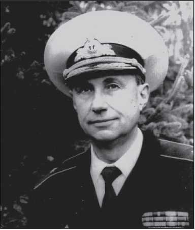 «Она утонула...». Правда о «Курске», которую скрывают Путин и Устинов<br />Издание второе, переработанное и дополненное - i_096.jpg