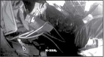 «Она утонула...». Правда о «Курске», которую скрывают Путин и Устинов<br />Издание второе, переработанное и дополненное - i_145.jpg