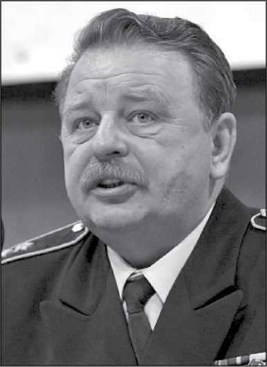 «Она утонула...». Правда о «Курске», которую скрывают Путин и Устинов<br />Издание второе, переработанное и дополненное - i_188.jpg