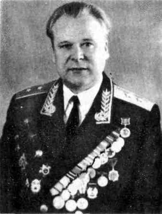 Немеренные версты (записки комдива) - i_040.jpg